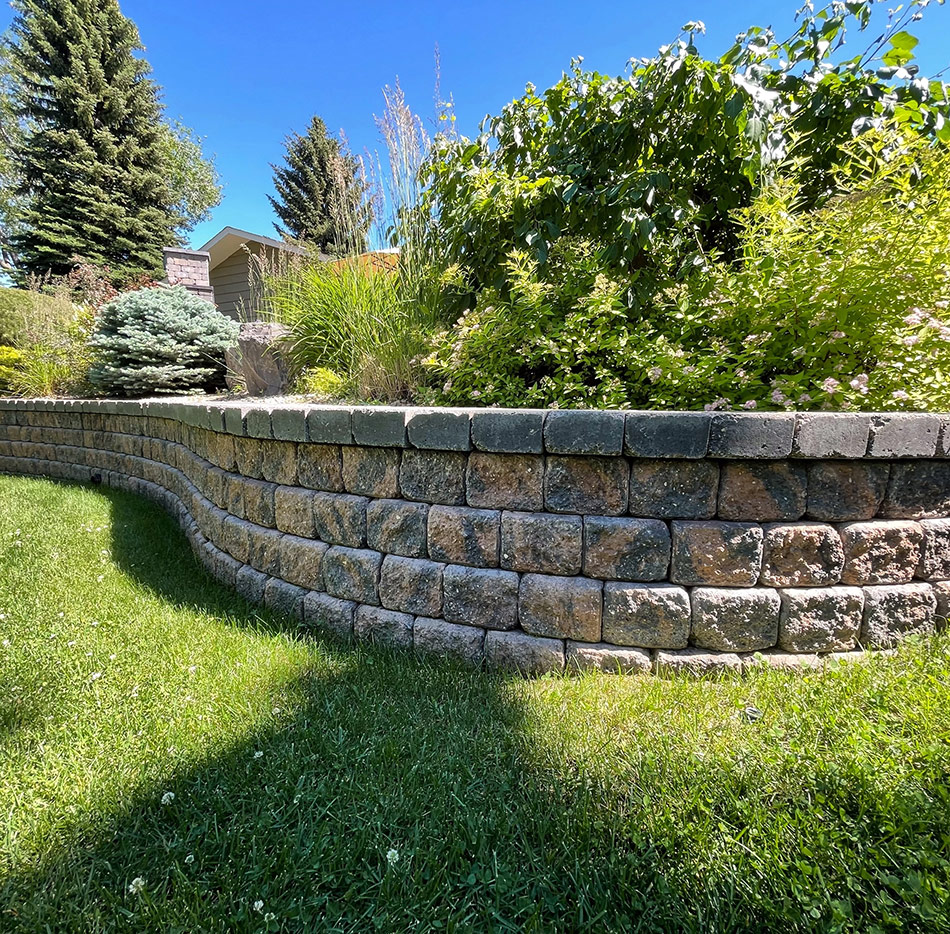 Retaining wall