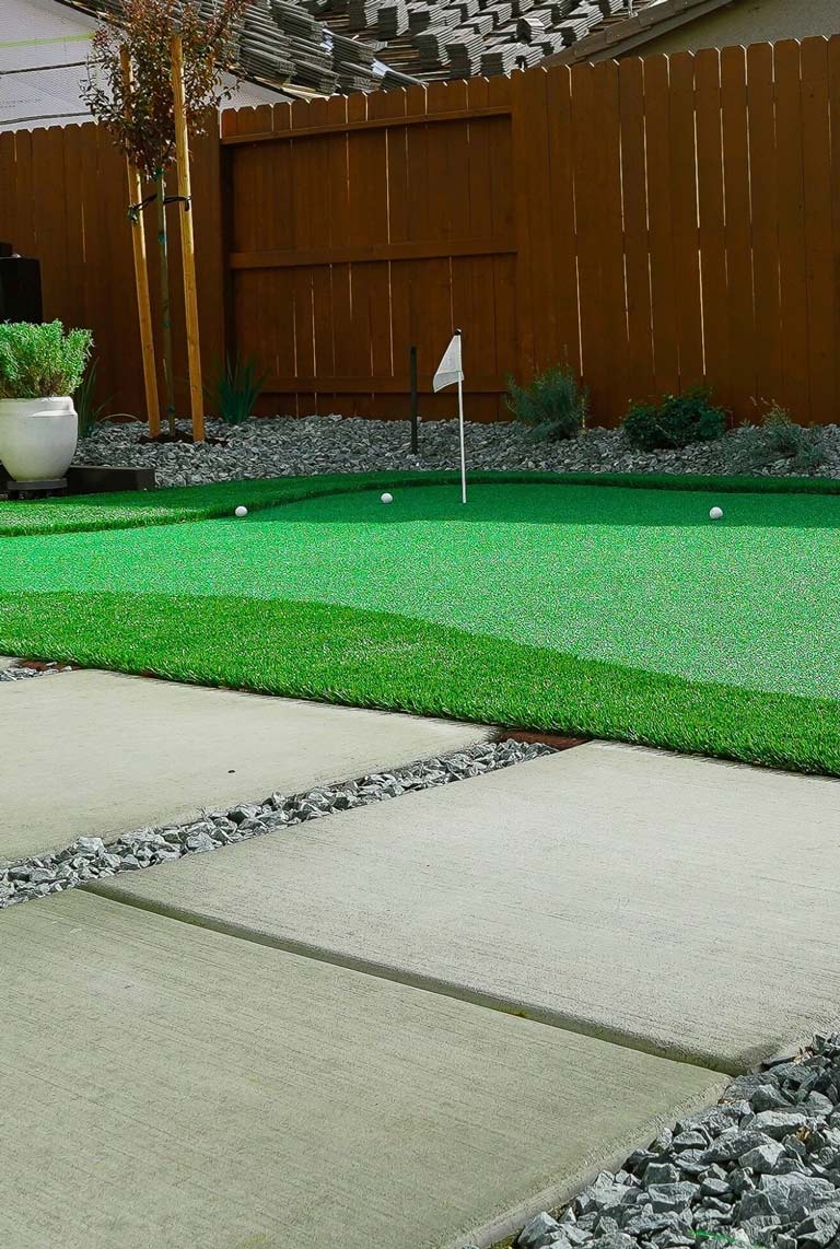Outdoor putting green landscaped yard mobile