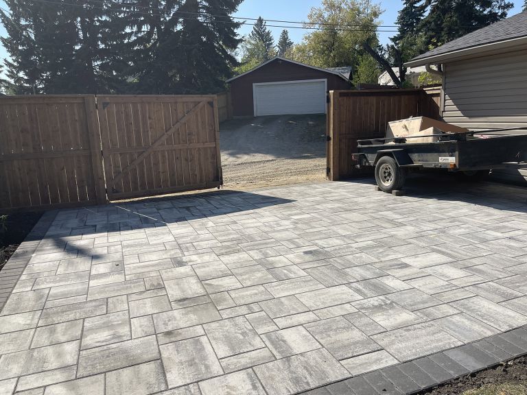 Paver driveways 11 768x576