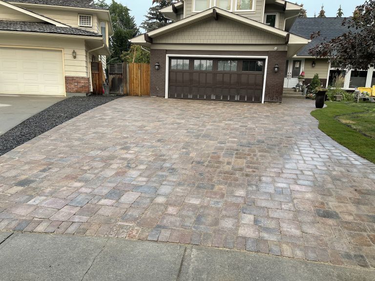 Paver driveways 12 768x576