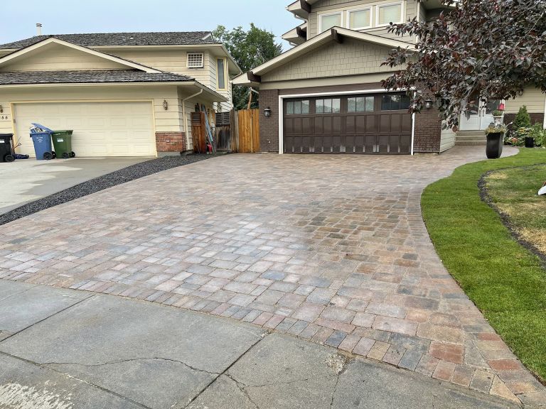 Paver driveways 4 768x576