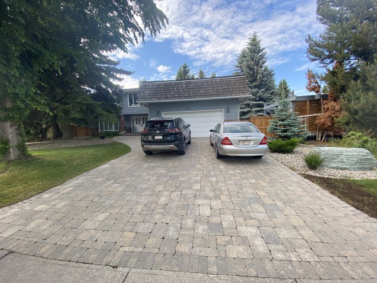 Paver driveways 7 768x576
